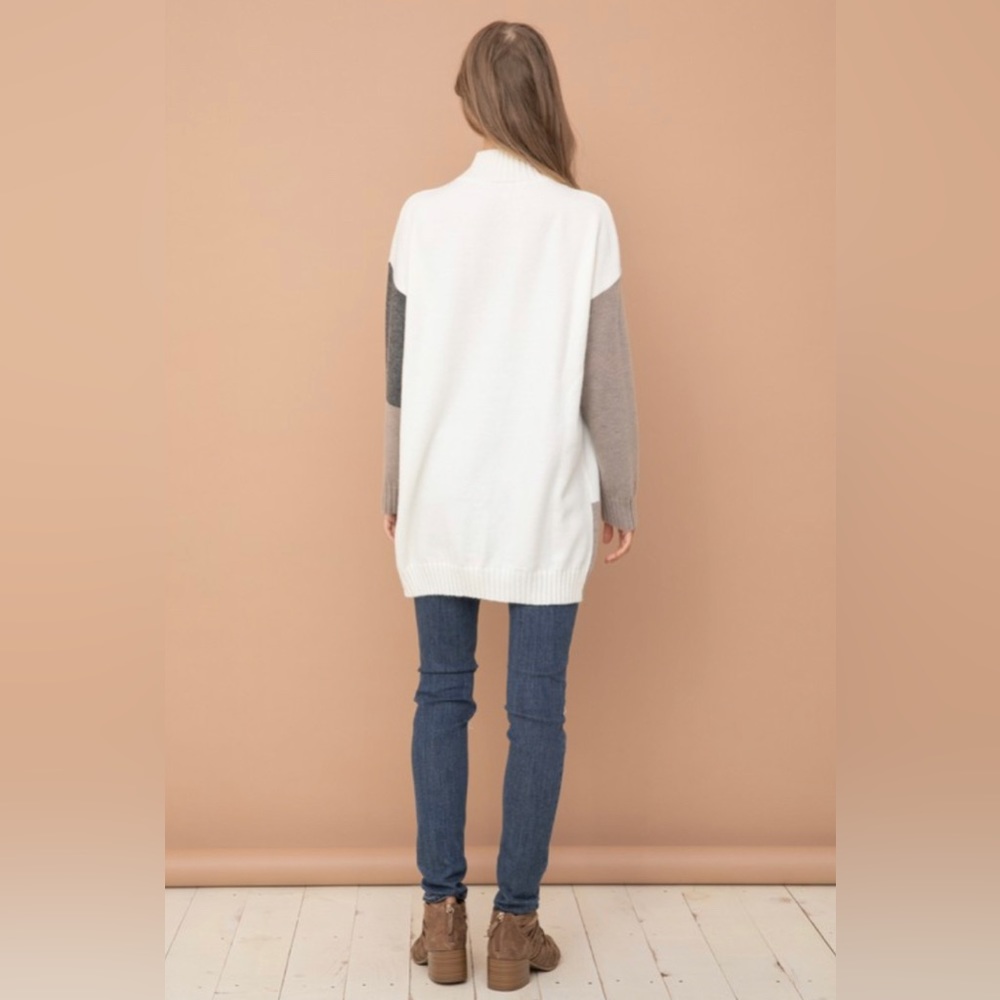 Color block sweater - Picture 13 of 13